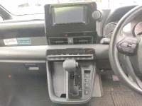 Toyota NOAH лот № 2029 оценка 4  с аукциона в Японии 4