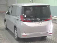 Toyota NOAH лот № 2029 оценка 4  с аукциона в Японии 1