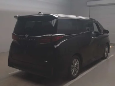 Toyota ALPHARD  с аукциона в Японии