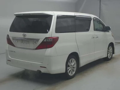 Toyota ALPHARD  с аукциона в Японии