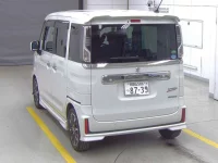 Suzuki SPACIA лот № 3072 оценка 4  с аукциона в Японии 1