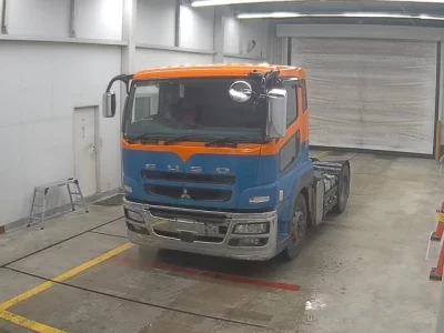 Mitsubishi FUSO TRUCK  с аукциона в Японии