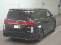 Nissan ELGRAND лот № 2048 оценка 3.5  с аукциона в Японии 3