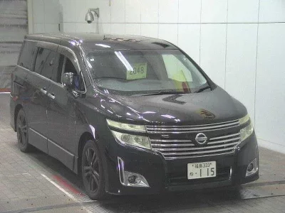 Nissan ELGRAND  с аукциона в Японии