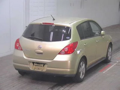 Nissan TIIDA  с аукциона в Японии