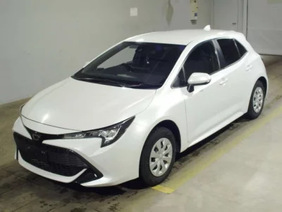 Toyota COROLLA SPORT  с аукциона в Японии