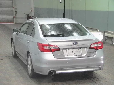 Subaru LEGACY B4  с аукциона в Японии