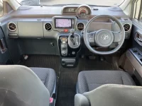 Toyota PORTE лот № 303 оценка 3.5  с аукциона в Японии 2