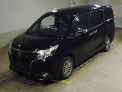 Toyota ESQUIRE  с аукциона в Японии