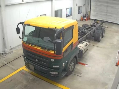Mitsubishi FUSO TRUCK  с аукциона в Японии