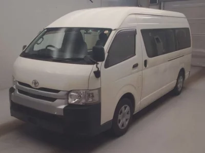 Toyota HIACE  с аукциона в Японии