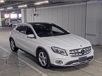 Mercedes-Benz GLA CLASS