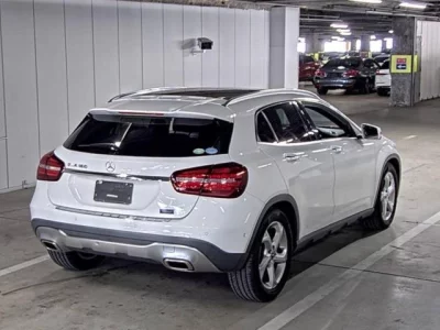 Mercedes-Benz GLA CLASS