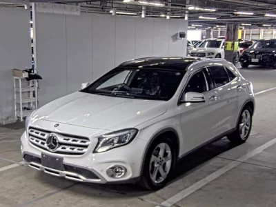 Mercedes-Benz GLA CLASS
