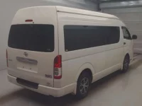 Toyota HIACE VAN лот № 62053 оценка RA  с аукциона в Японии 1