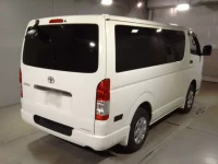 Toyota HIACE VAN лот № 62023 оценка 3.5  с аукциона в Японии 1