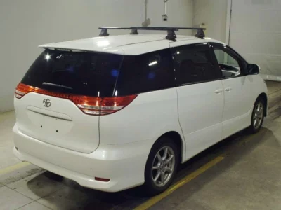 Toyota ESTIMA  с аукциона в Японии