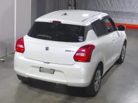 Suzuki SWIFT лот № 4001 оценка 3.5  с аукциона в Японии 1