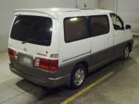 Toyota HIACE лот № 6132 оценка R  с аукциона в Японии 1