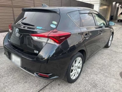 Toyota AURIS  с аукциона в Японии