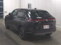 Honda VEZEL лот № 7103 оценка 5  с аукциона в Японии 1