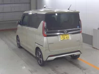 Nissan ROOX лот № 3031 оценка 4.5  с аукциона в Японии 1