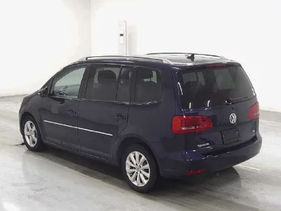 Volkswagen GOLF TOURAN  с аукциона в Японии