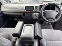 Toyota HIACE VAN лот № 2206 оценка 0  с аукциона в Японии 2