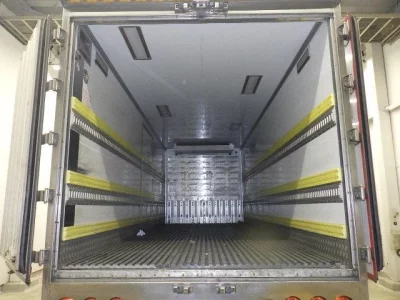 Isuzu FORWARD  с аукциона в Японии