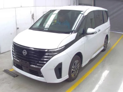 Nissan SERENA  с аукциона в Японии