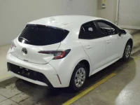 Toyota COROLLA SPORT лот № 2013 оценка 4  с аукциона в Японии 1