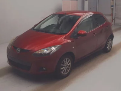 Mazda DEMIO  с аукциона в Японии