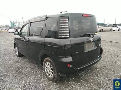 Toyota SIENTA  с аукциона в Японии