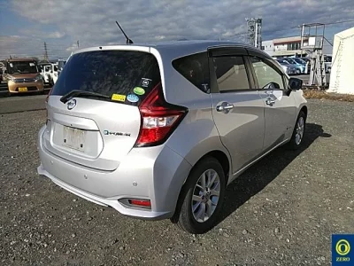 Nissan NOTE  с аукциона в Японии
