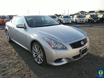 Nissan SKYLINE  с аукциона в Японии