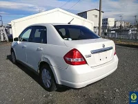 Nissan TIIDA LATIO лот № 99 оценка R  с аукциона в Японии 2