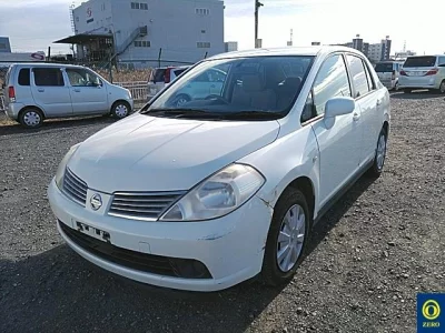 Nissan TIIDA LATIO  с аукциона в Японии