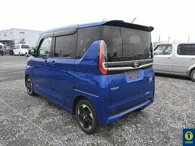 Nissan ROOX  с аукциона в Японии