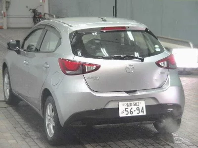 Mazda DEMIO  с аукциона в Японии