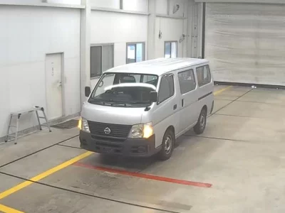 Nissan CARAVAN VAN  с аукциона в Японии