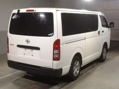 Toyota HIACE VAN  с аукциона в Японии