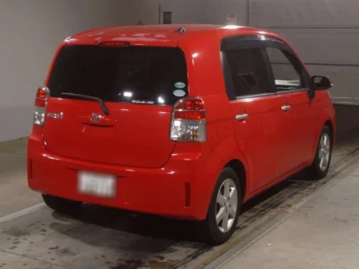 Toyota SPADE  с аукциона в Японии