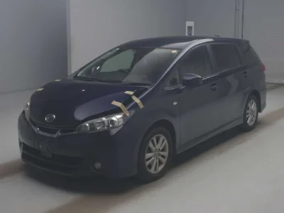 Toyota WISH  с аукциона в Японии