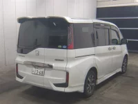 Honda STEP WAGON лот № 3041 оценка 3.5  с аукциона в Японии 4