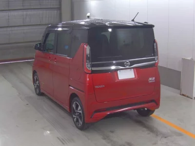 Nissan ROOX  с аукциона в Японии