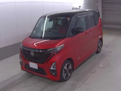 Nissan ROOX  с аукциона в Японии