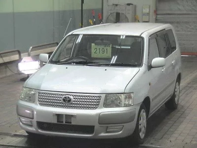Toyota SUCCEED  с аукциона в Японии