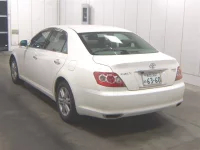 Toyota MARK X лот № 3502 оценка R  с аукциона в Японии 1