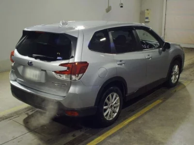Subaru FORESTER  с аукциона в Японии