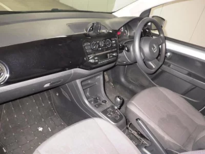 Volkswagen UP  с аукциона в Японии